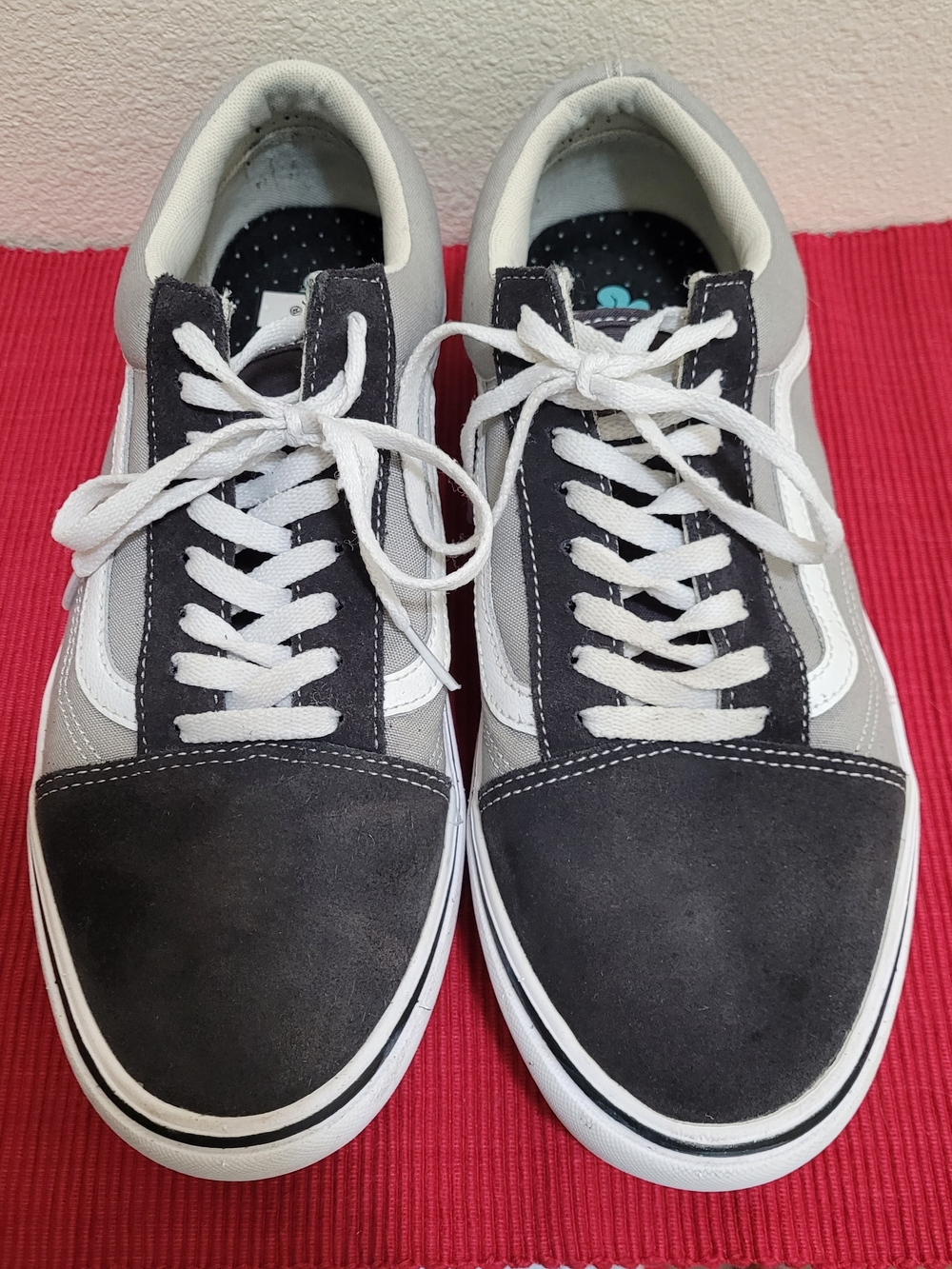 Vans Men’s Black, Gray & White Low-Top Sneakers
